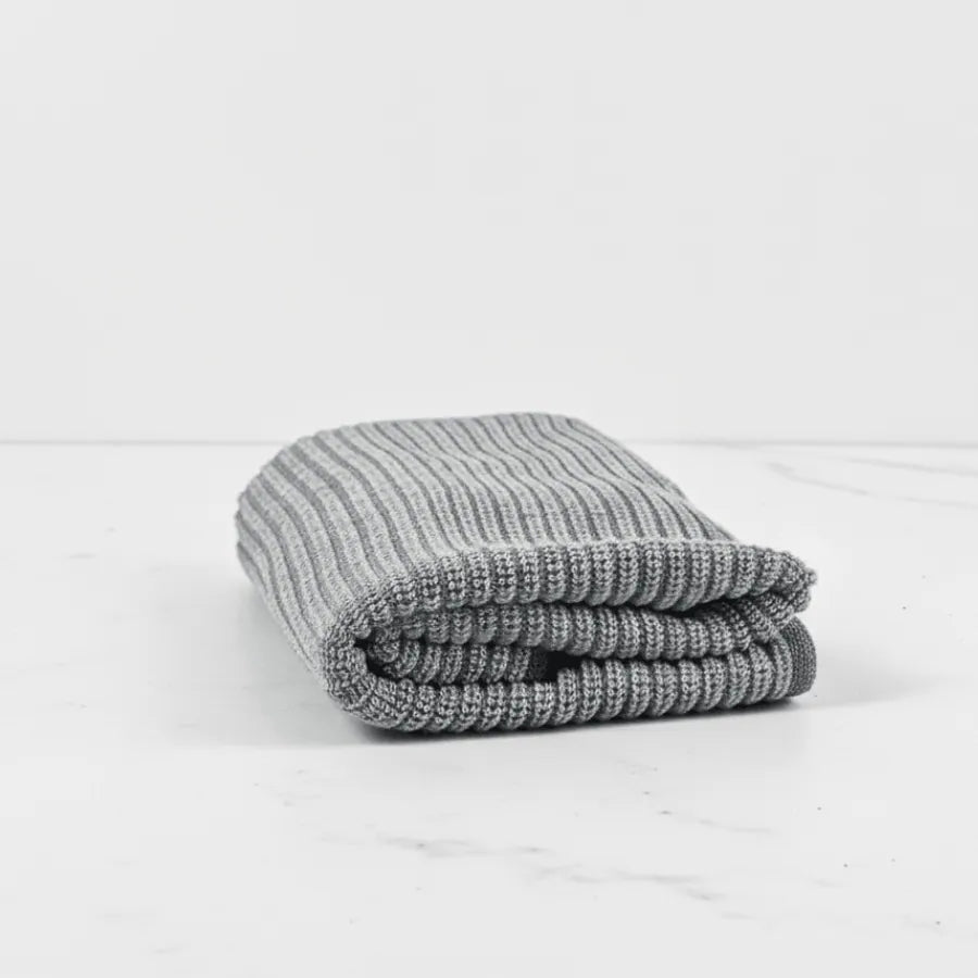 Serviette de soin argentée pour animaux